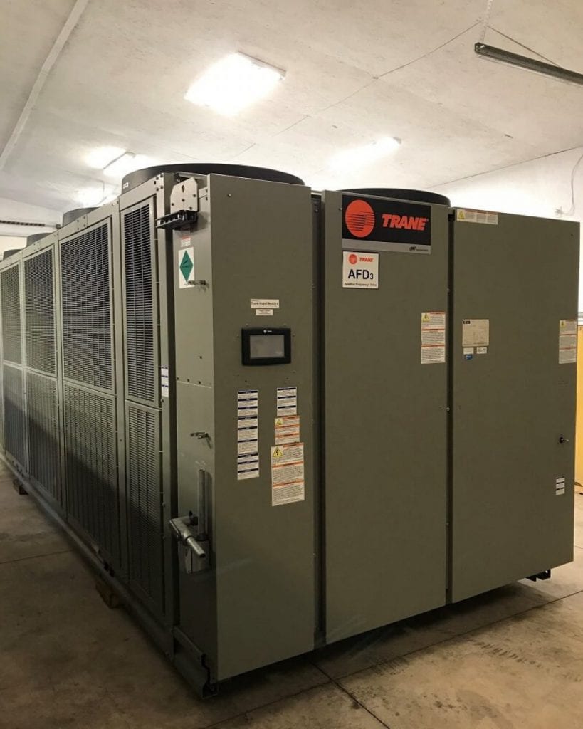 250-Ton-Trane-RTAE-250-Stealth-Air-Cooled-Chiller-For-Sale_L6070-2