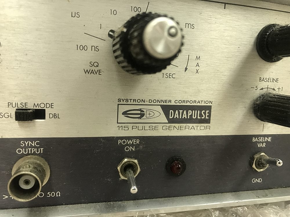 DATAPULSE 115B Pulse Generator